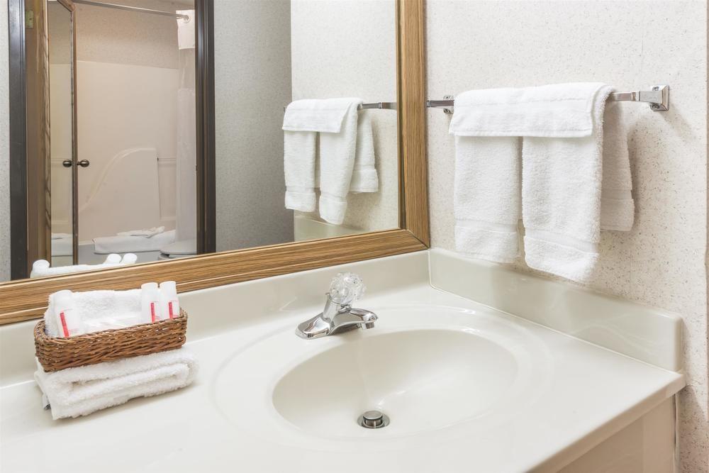 Baymont By Wyndham Hotel