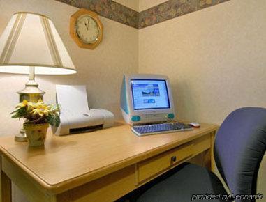 Baymont By Wyndham Hotel Logan