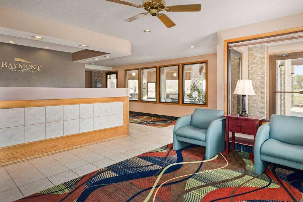 Hotel Baymont By Wyndham 2*